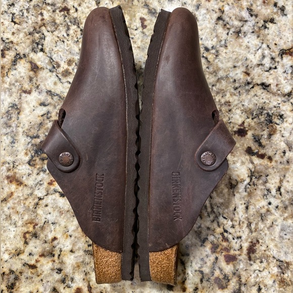 Birkenstock Boston Leather
Cloggs Size 38 L7 M5/US women size 7-7.5/Lightly used - Picture 2 of 9